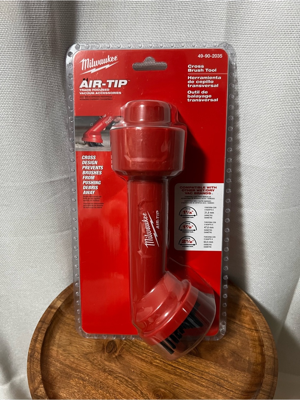 New Milwaukee 49-90-2035 Air-Tip Cross Brush Tool for Wet/Dry Vacuums